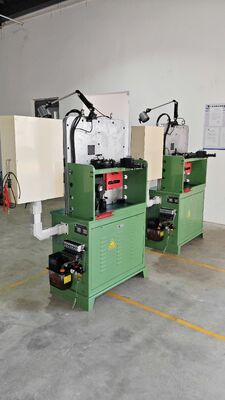 เครื่องสปริง CNC อัตโนมัติอเนกประสงค์ระบบเซอร์โวสามแกนรวดเร็ว