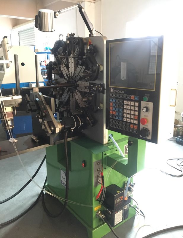 เครื่องสปริง CNC หกแกน 0.2 - 2.3 มม. เครื่องขึ้นรูปลวดความเร็วสูง